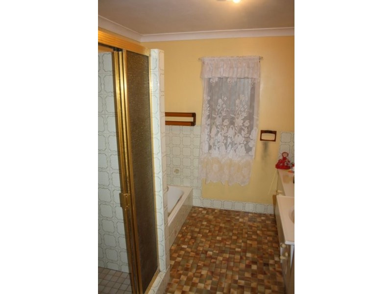 30 Fourth Avenue, Maaroom QLD 4650