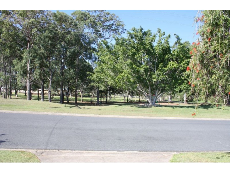 4 Shumack Drive, Maryborough QLD 4650