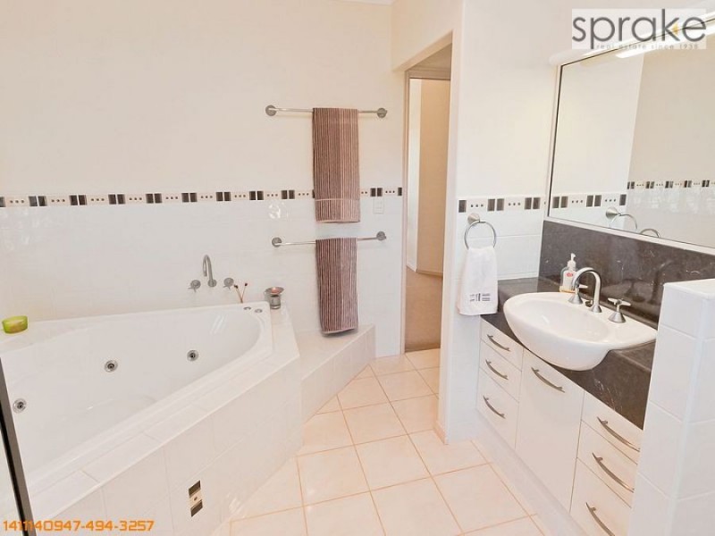 61 Teddington Road, Tinana QLD 4650
