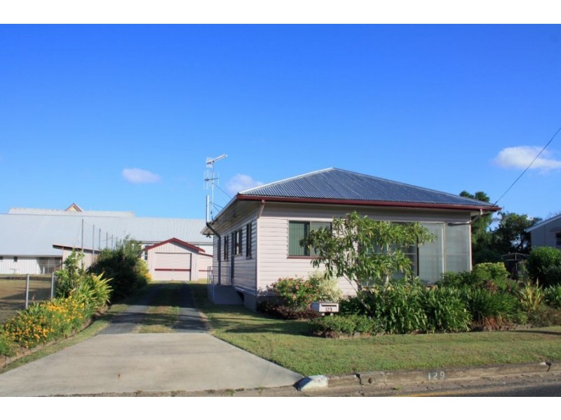 129 Ferry Lane, Maryborough QLD 4650