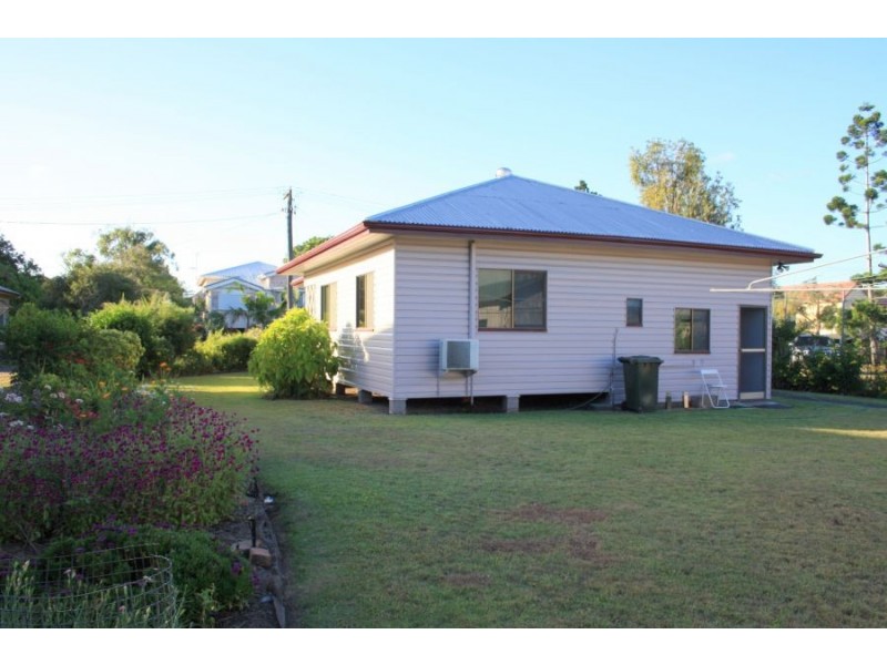 129 Ferry Lane, Maryborough QLD 4650