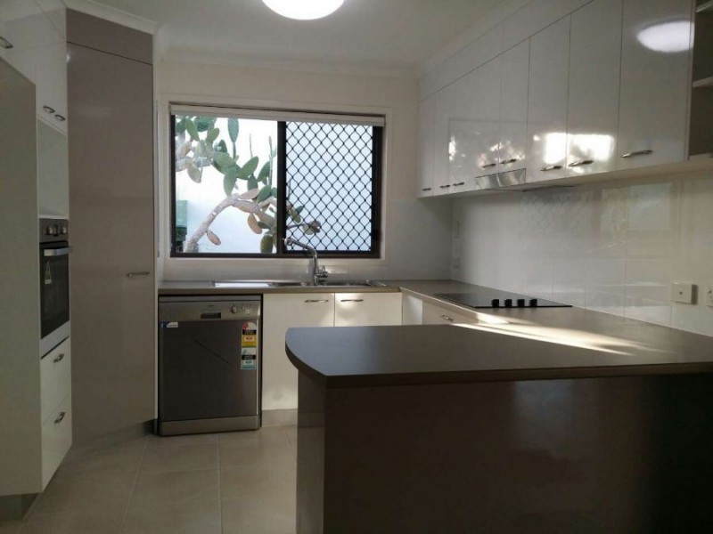 7 Jovi Court, Scarness QLD 4655