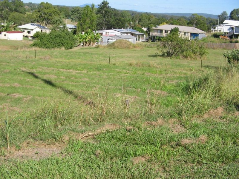 11 Mungar Road, Tiaro QLD 4650