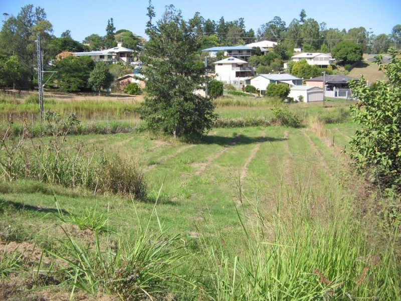11 Mungar Road, Tiaro QLD 4650