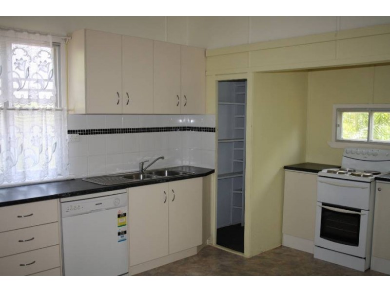 34 Muriel Street, Maryborough QLD 4650