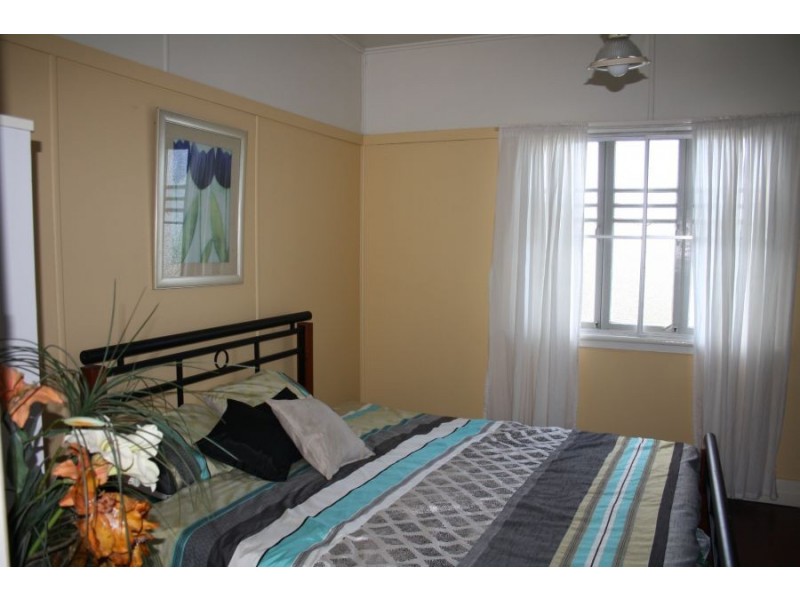 34 Muriel Street, Maryborough QLD 4650