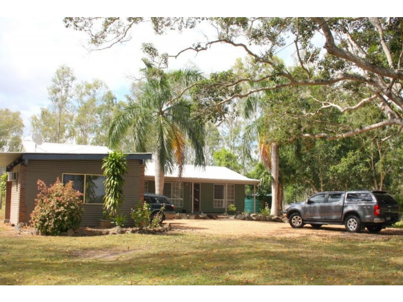 207 Old Gympie Road, Owanyilla QLD 4650