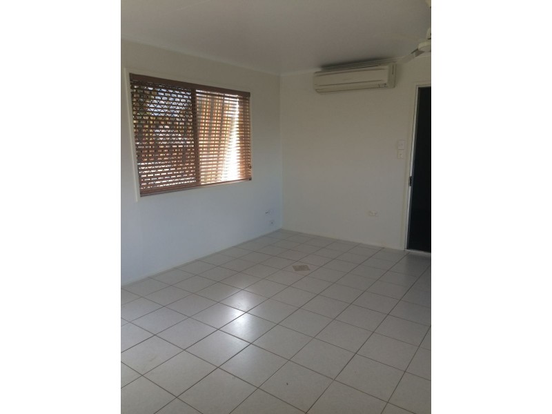 50 Hansen Street, Urangan QLD 4655