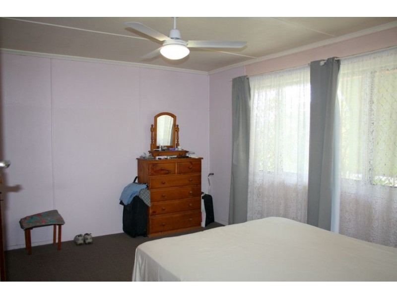 161 Cambridge Street, Granville QLD 4650