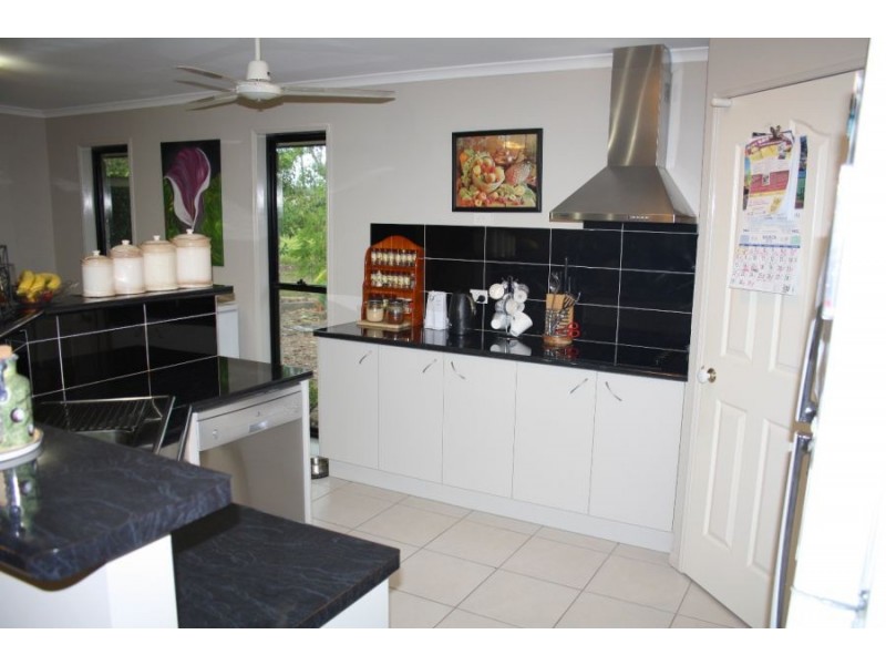 29 Cathryn Close, Oakhurst QLD 4650