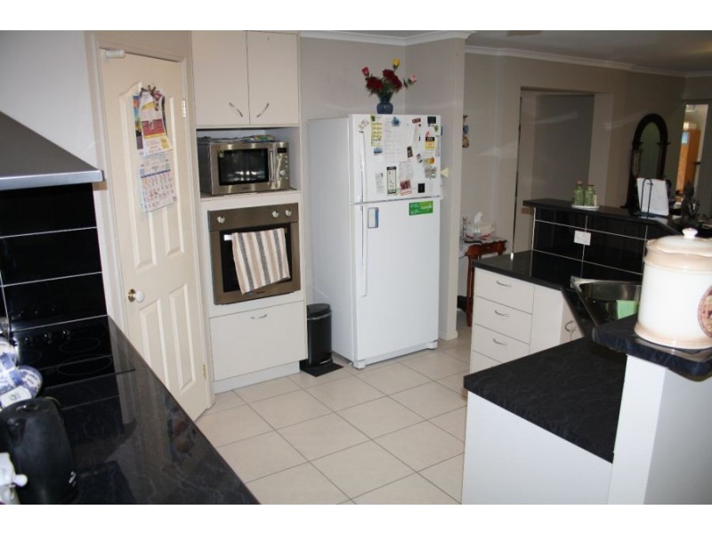 29 Cathryn Close, Oakhurst QLD 4650