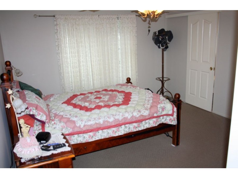 29 Cathryn Close, Oakhurst QLD 4650