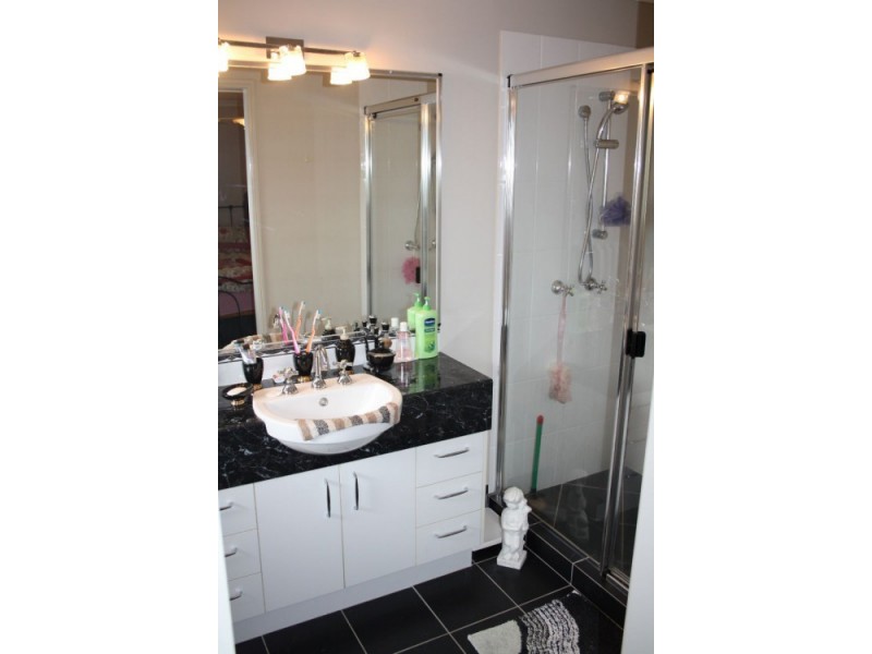 29 Cathryn Close, Oakhurst QLD 4650