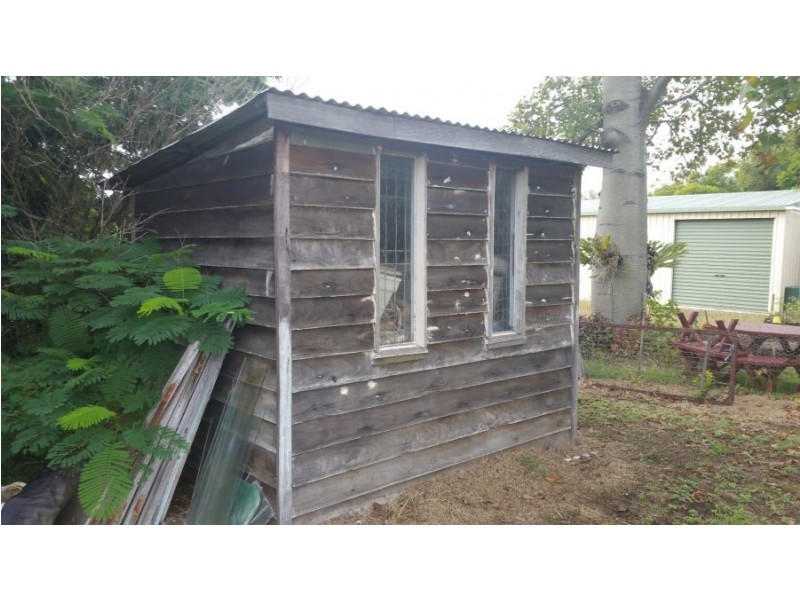 8 Frederick Street, Biggenden QLD 4621