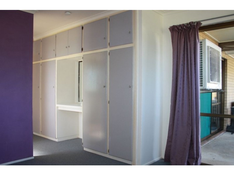 25 Holme Street, Granville QLD 4650