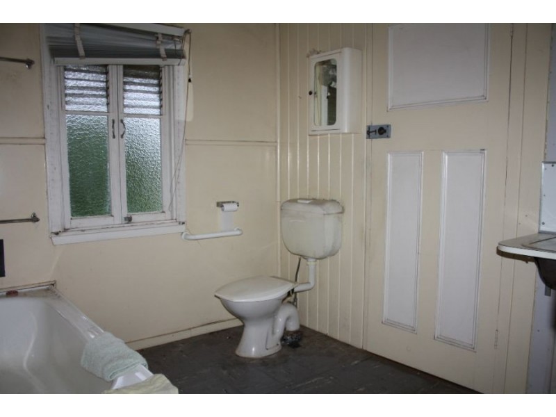 98 Tiger Street, Maryborough QLD 4650