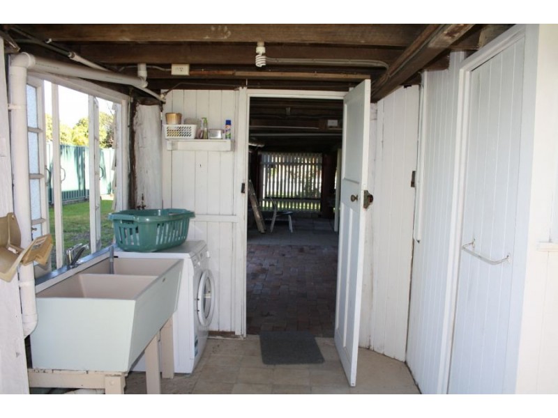 27 Bedford Street, Maryborough QLD 4650