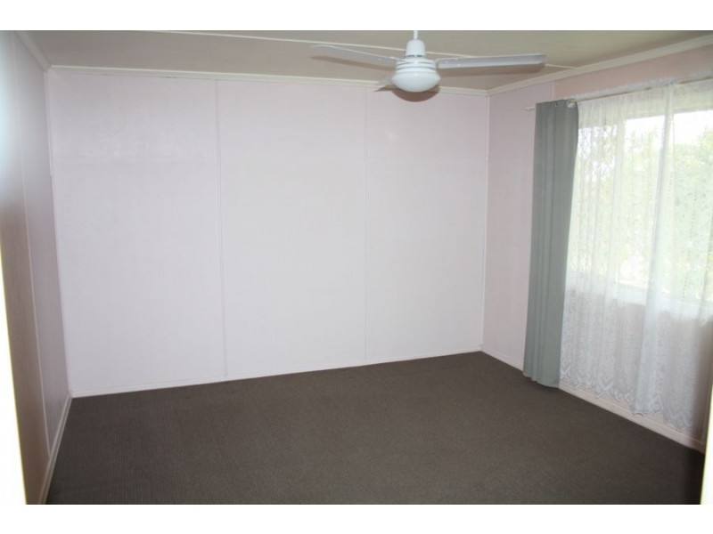 161 CAMBRIDGE STREET, Granville QLD 4650