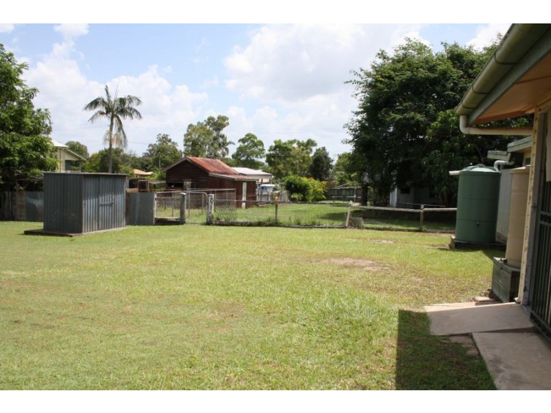 161 CAMBRIDGE STREET, Granville QLD 4650