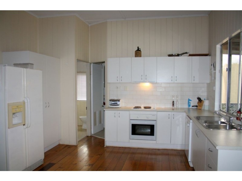 41 Edward Street, Maryborough QLD 4650