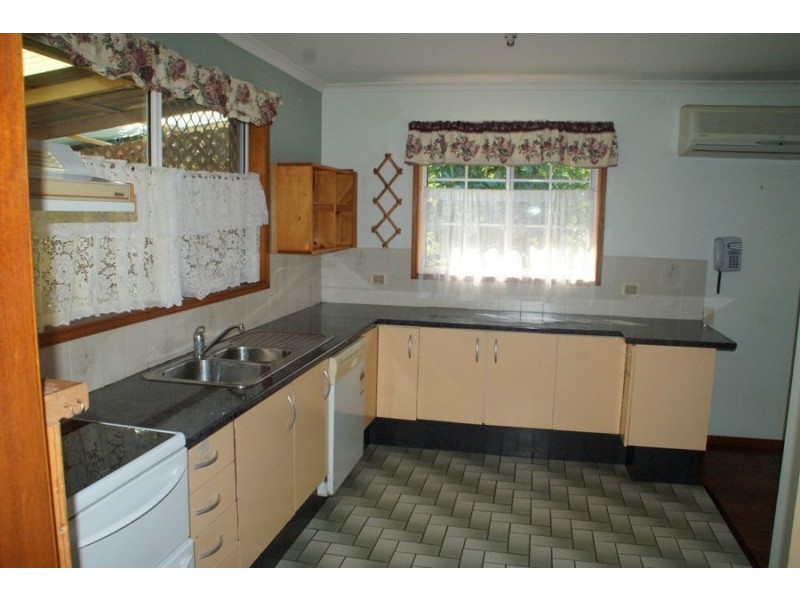36 Jocelyn Parade, Granville QLD 4650