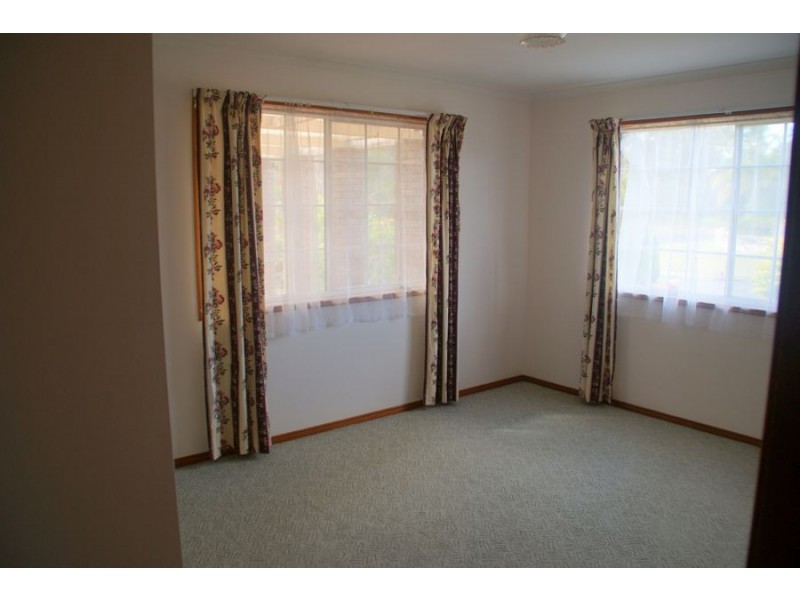 36 Jocelyn Parade, Granville QLD 4650