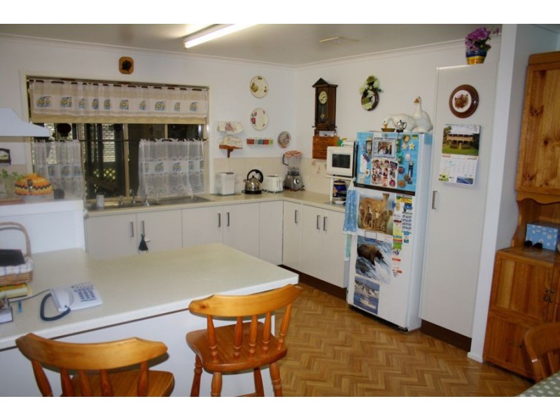 10 Grevillea Drive, Granville QLD 4650