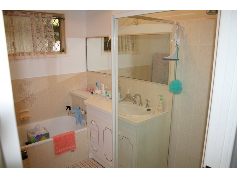 10 Grevillea Drive, Granville QLD 4650