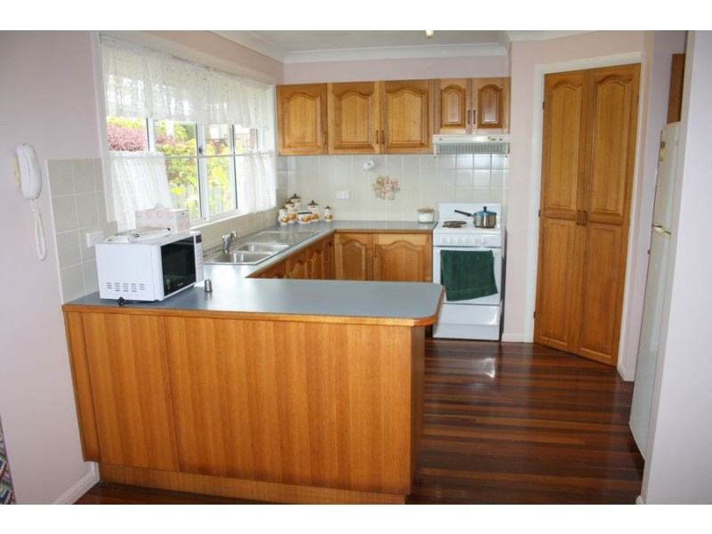 8 Nathan Street, Tinana QLD 4650