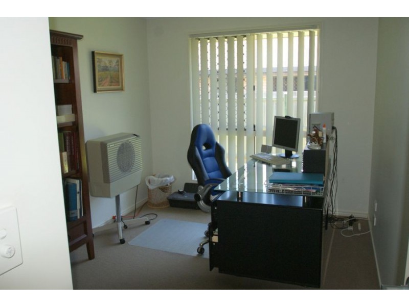 18 Cheyne Circuit, Tinana QLD 4650