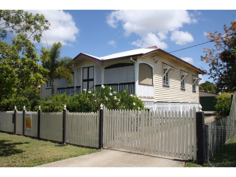 8 Dry Street, Maryborough QLD 4650