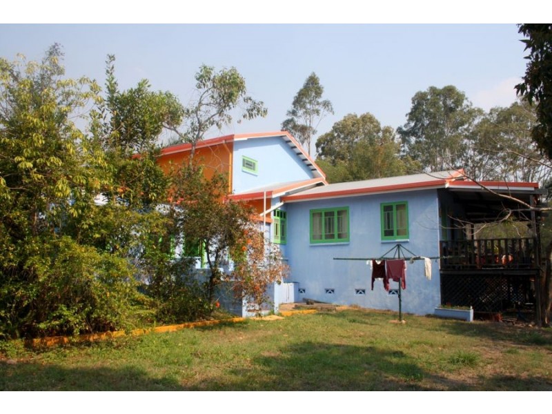 96 Pioneer Road, Grahams Creek QLD 4650