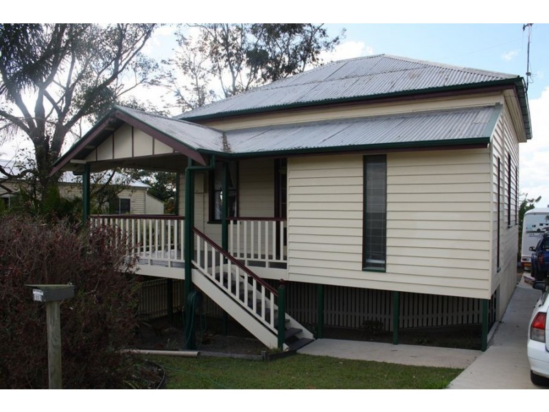 11 Crimmens Street, Maryborough QLD 4650
