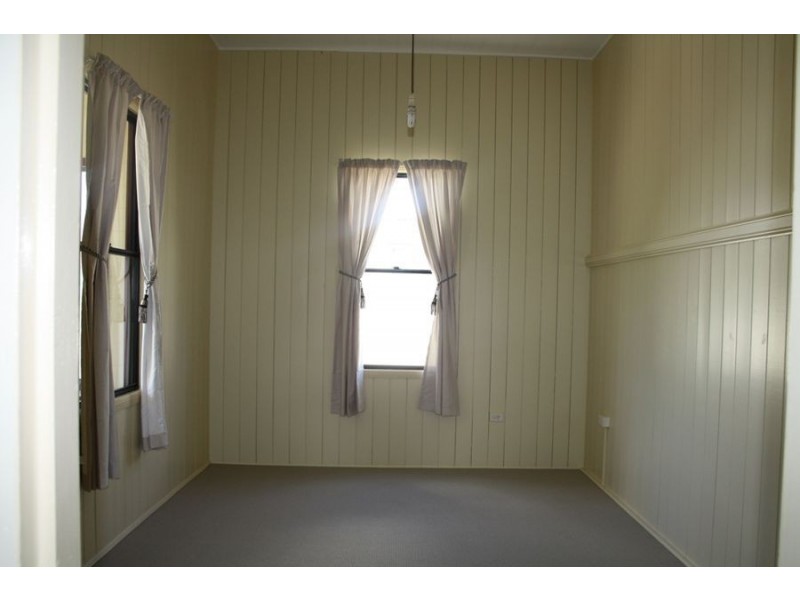11 Crimmens Street, Maryborough QLD 4650