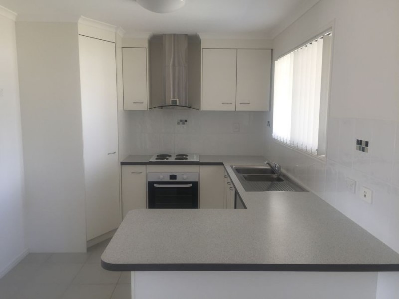 9 Jewel Court, Urangan QLD 4655