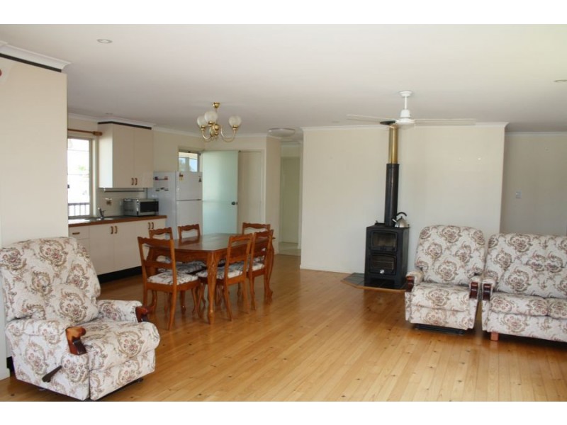 36 Rawson Road, Boonooroo QLD 4650