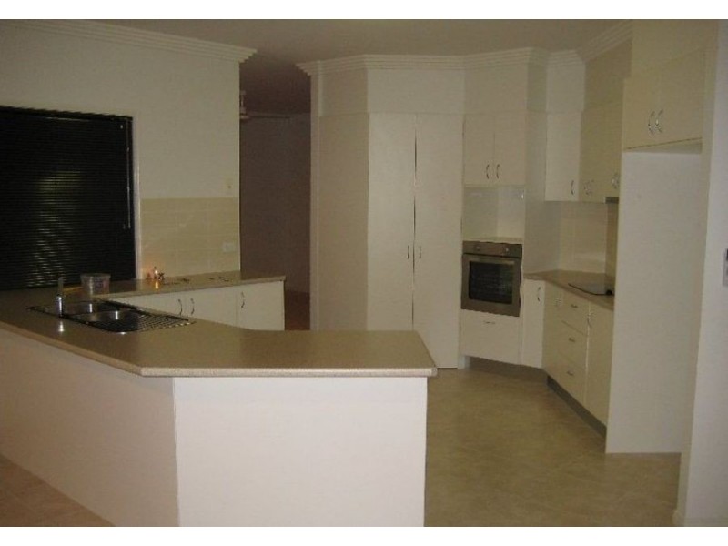 10 Rochester Court, Urraween QLD 4655