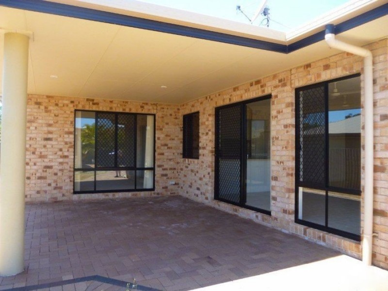 10 Rochester Court, Urraween QLD 4655