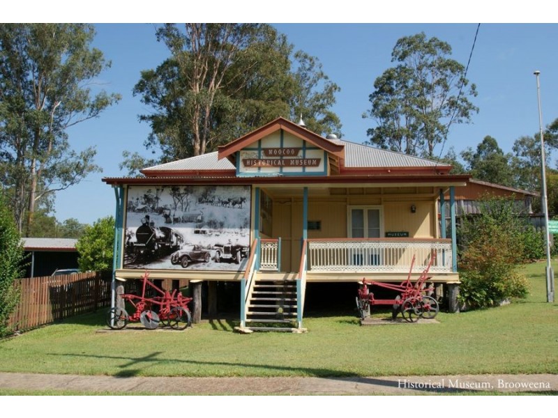 14 Mant Street, Brooweena QLD 4620