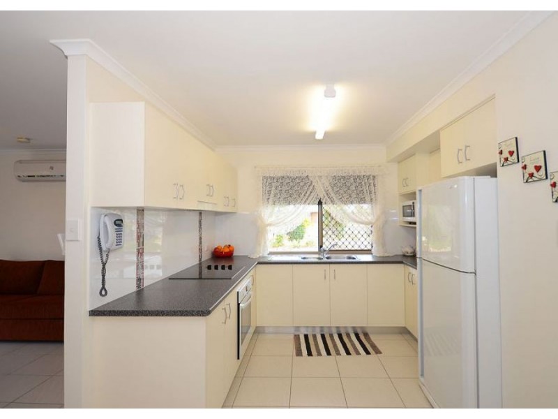 5 Casandra Cresent, Urangan QLD 4655
