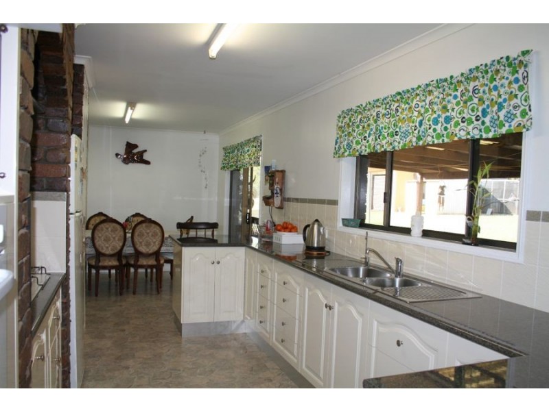 76 Bluebell Road West, Tinana QLD 4650