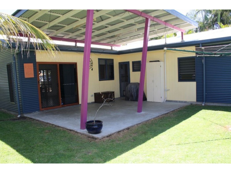 25 Ward Street, Maryborough QLD 4650