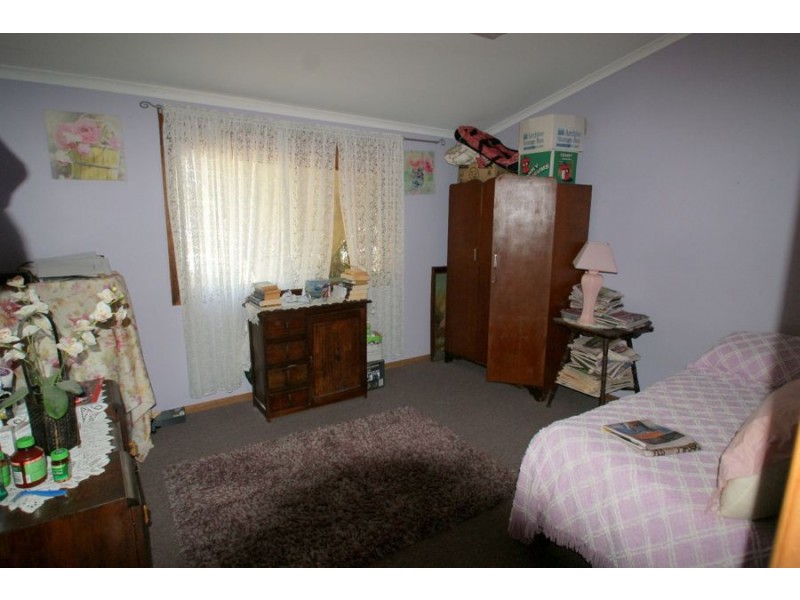 9 Leah Drive, Oakhurst QLD 4650