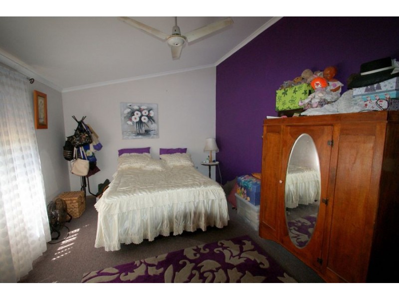 9 Leah Drive, Oakhurst QLD 4650