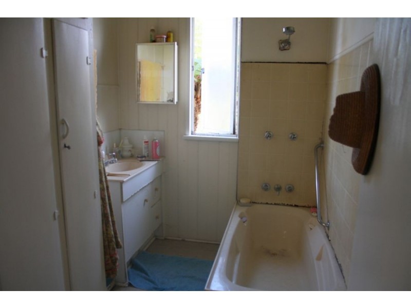 146 Walker Street, Maryborough QLD 4650