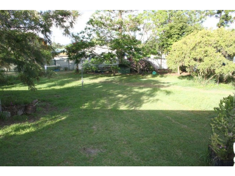 35 George Street, Biggenden QLD 4621