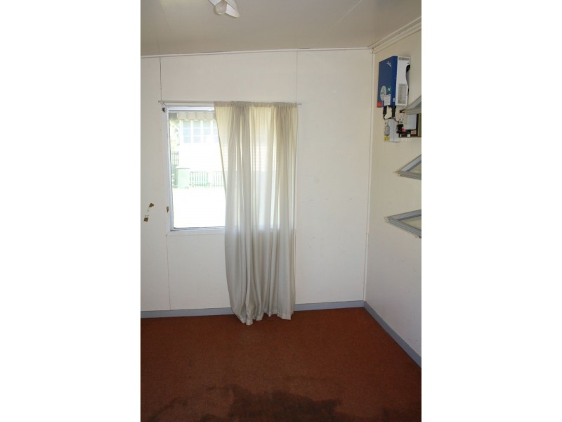 35 George Street, Biggenden QLD 4621