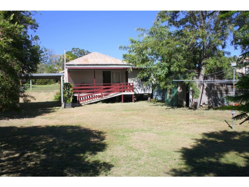 35 George Street, Biggenden QLD 4621