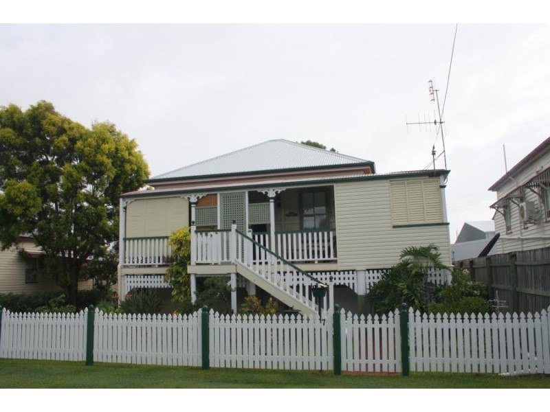 7 Macadam Street, Maryborough QLD 4650