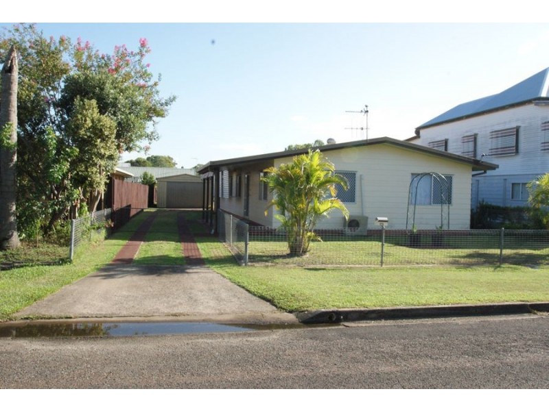 25 Gaynor St, Maryborough QLD 4650